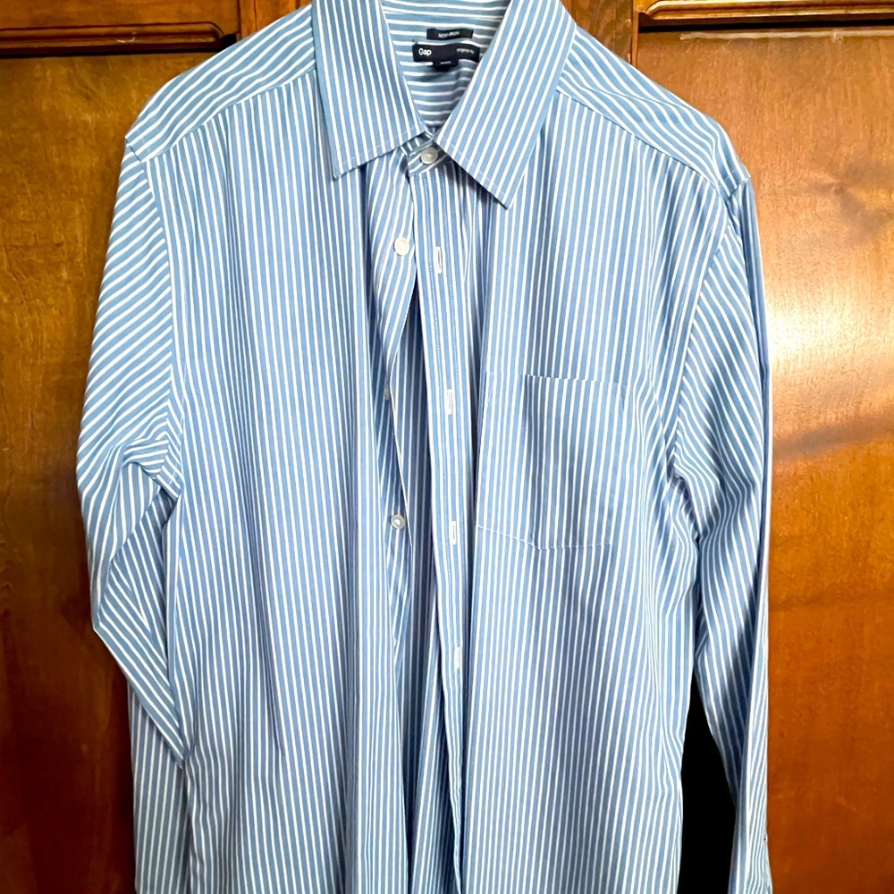 Med dress shirt, Gap